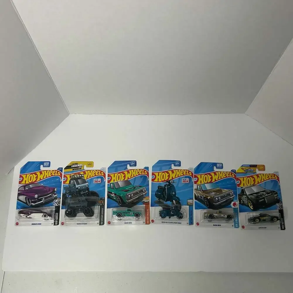 Lot of 11 Hot Wheels Die-Cast Toy Cars Assorted Collection